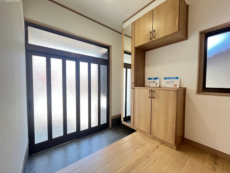 長野市若穂保科　中古戸建 現地写真（玄関）