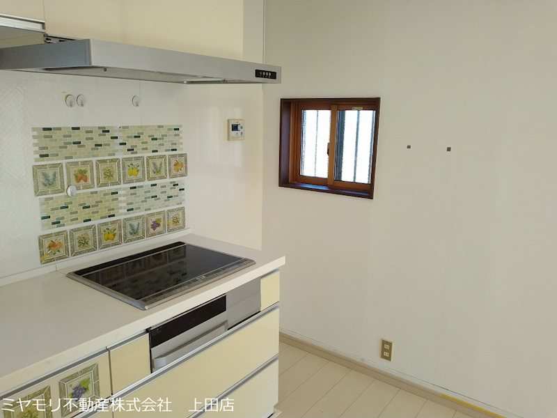 上田市生田　中古戸建 内観写真（キッチン）