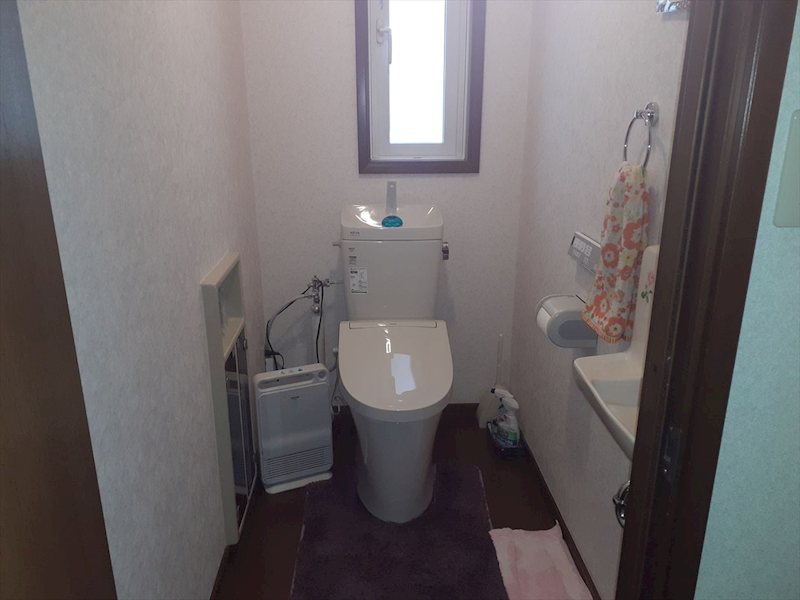 佐久市協和　中古戸建 内観写真（トイレ）