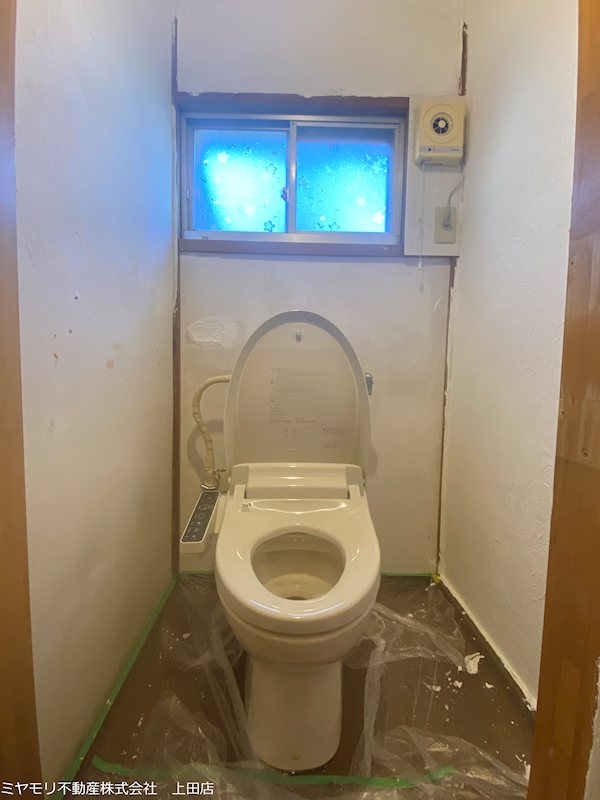 東御市海善寺　中古戸建 内観写真（トイレ）