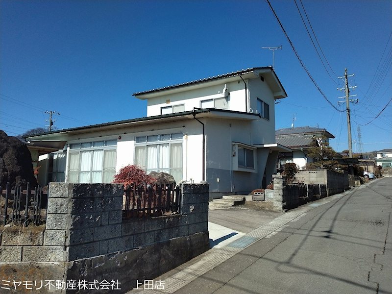 東御市海善寺　中古戸建 現地写真（前面道路含む現地写真）