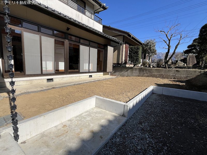 長野県須坂市望岳台 現地写真（庭）