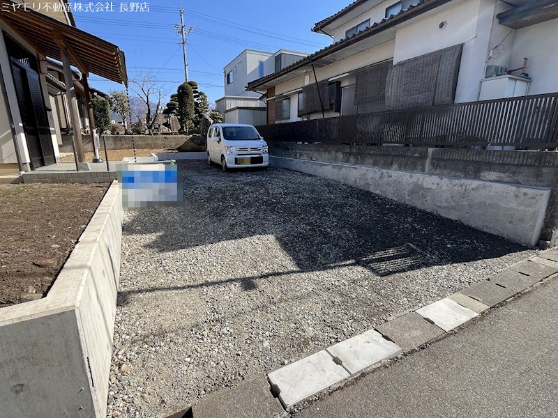 長野県須坂市望岳台 現地写真（駐車場）