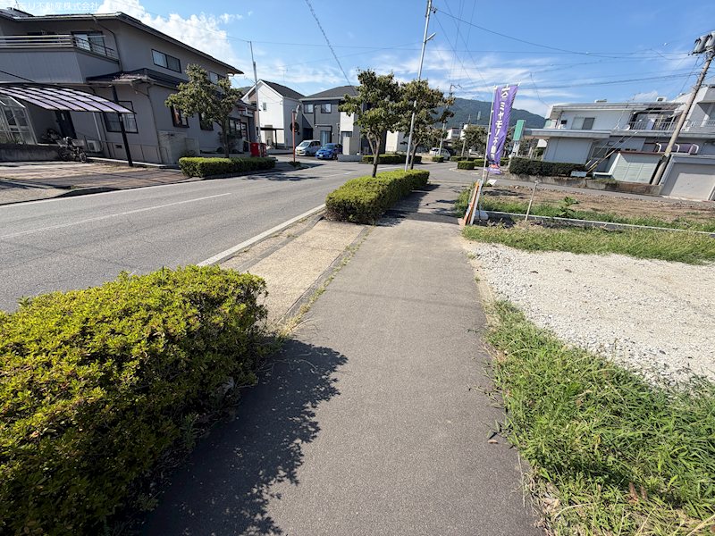 長野県長野市若槻団地1-117 現地写真（前面道路含む現地写真）
