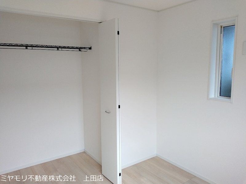 上田市常磐城4丁目　新築戸建 内観写真（リビング以外の居室）