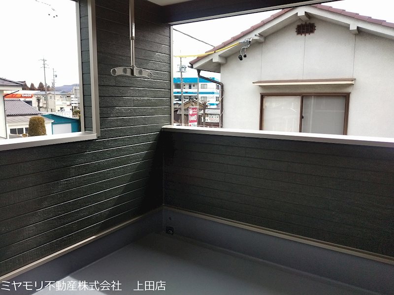 上田市常磐城4丁目　新築戸建 現地写真（バルコニー）