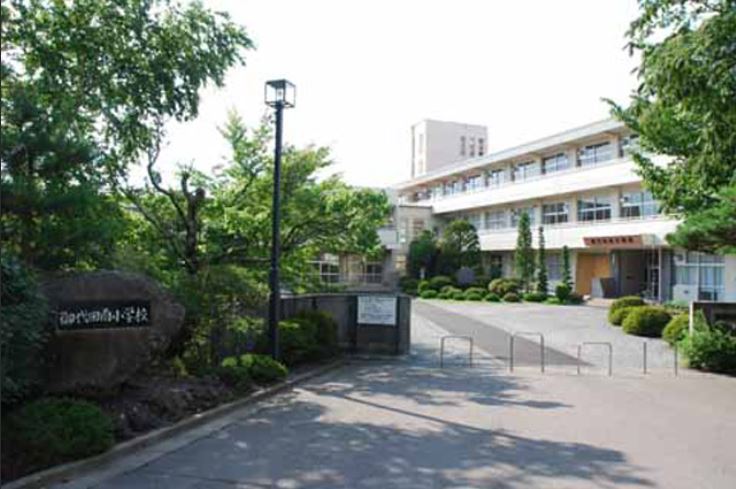 御代田町草越　土地 小学校