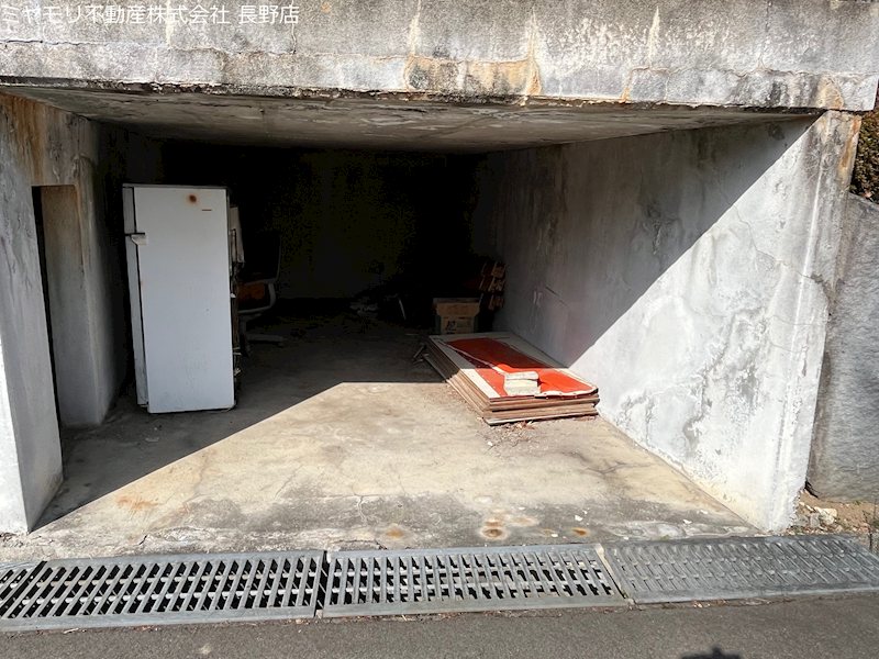 長野市上松３丁目　平屋戸建 現地写真（駐車場）