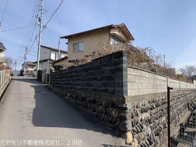 【商談中】上田市踏入2丁目　土地 現地写真