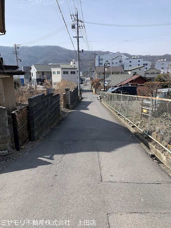 【商談中】上田市踏入2丁目　土地 現地写真
