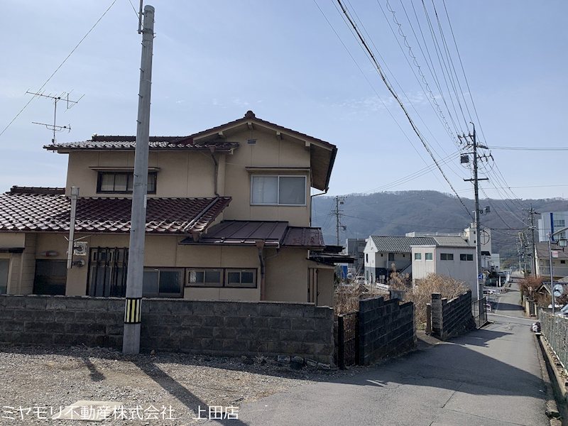 【商談中】上田市踏入2丁目　土地 現地写真
