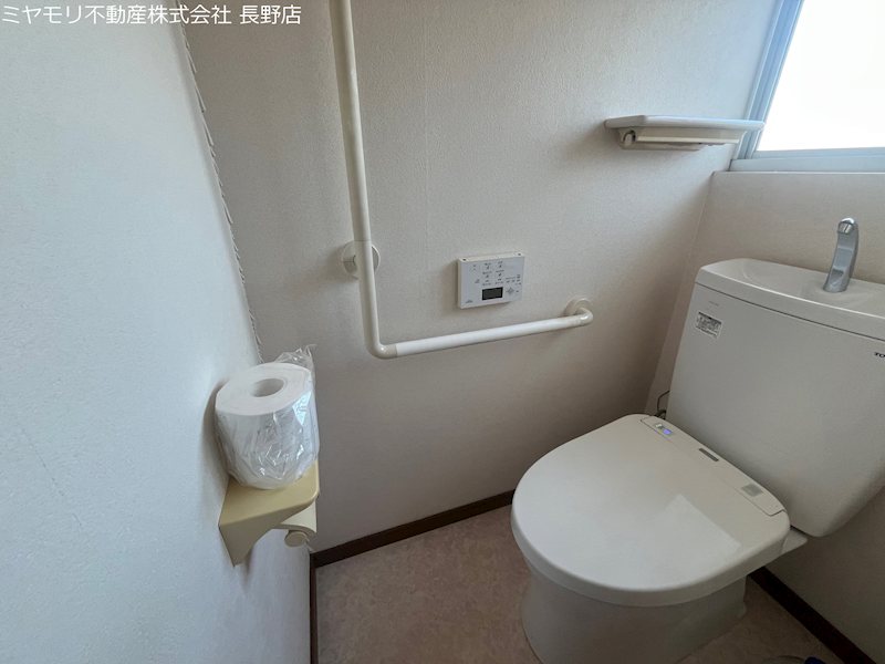 長野県千曲市若宮 内観写真（トイレ）
