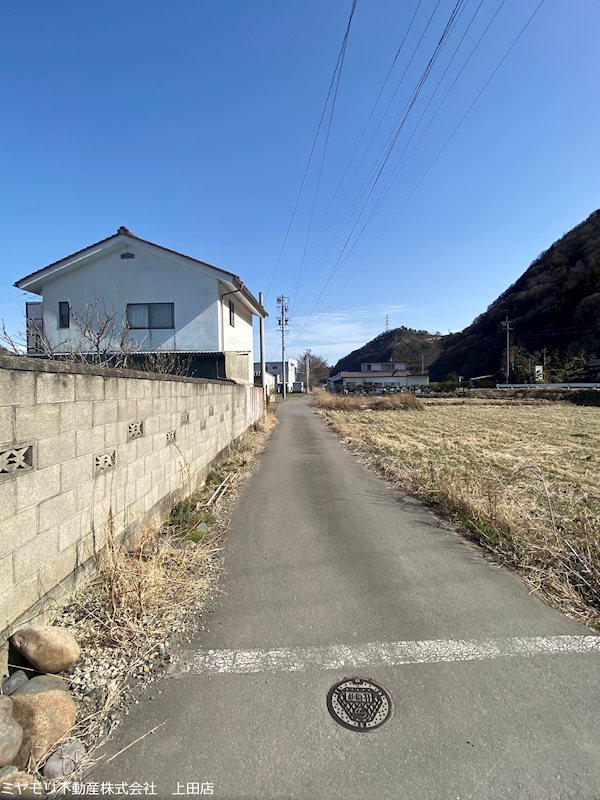 坂城町上平　中古戸建 現地写真（前面道路含む現地写真）