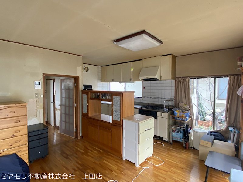 上田市常入1丁目　中古戸建 内観写真（リビング）