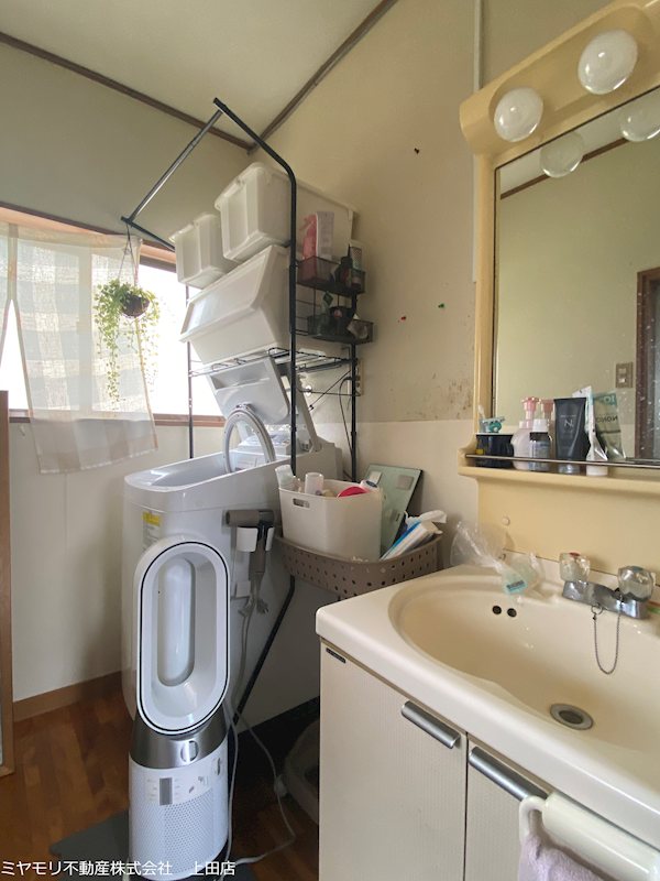 上田市常入1丁目　中古戸建 内観写真（洗面台・洗面所）