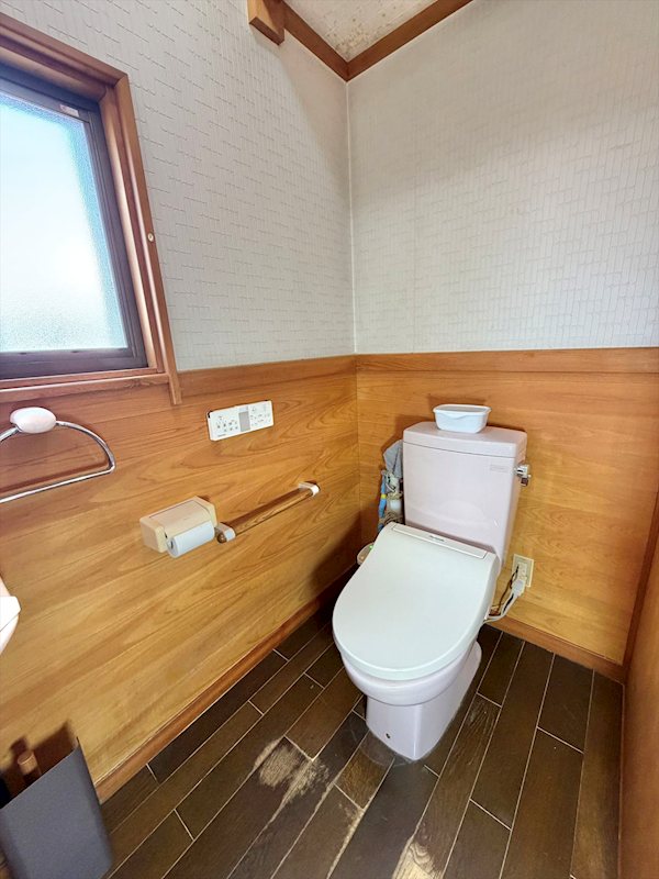 小諸市森山　中古戸建 内観写真（トイレ）