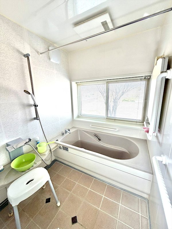 小諸市森山　中古戸建 内観写真（浴室）
