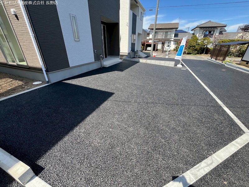 長野県長野市稲里１丁目 現地写真（駐車場）