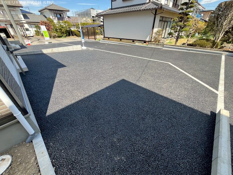長野県長野市稲里１丁目 現地写真（駐車場）