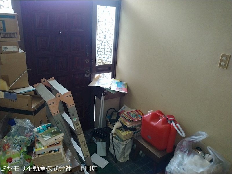 上田市住吉　中古戸建 現地写真（玄関）