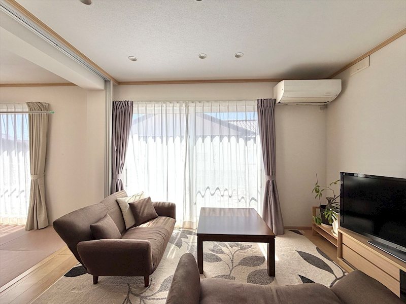 佐久市安原　中古戸建 内観写真（リビング）