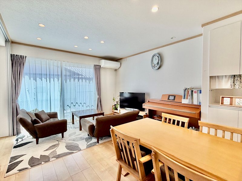 佐久市安原　中古戸建 内観写真（リビング）