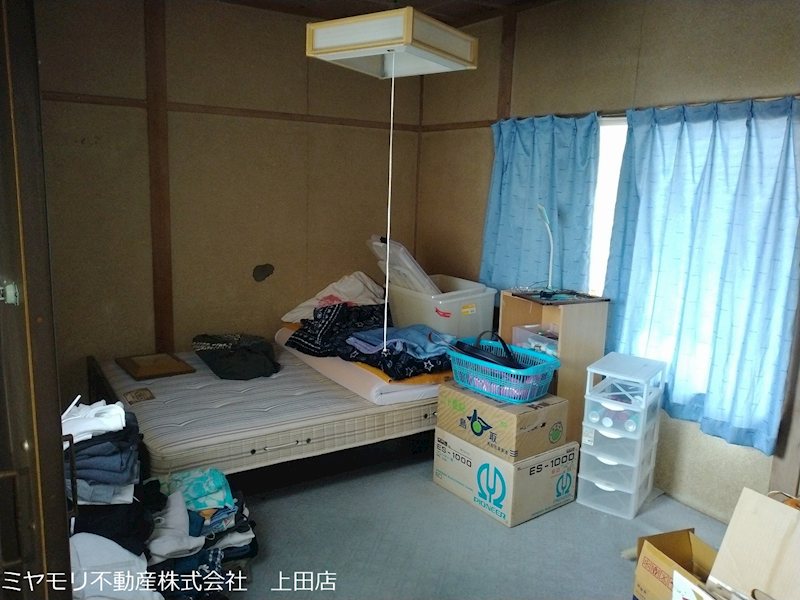 上田市上田原　中古戸建 内観写真（リビング以外の居室）