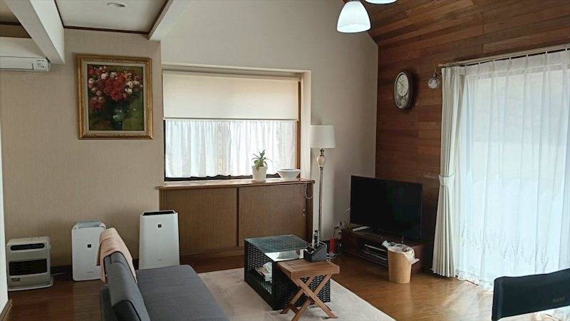 小諸市大久保　中古戸建 内観写真（リビング）