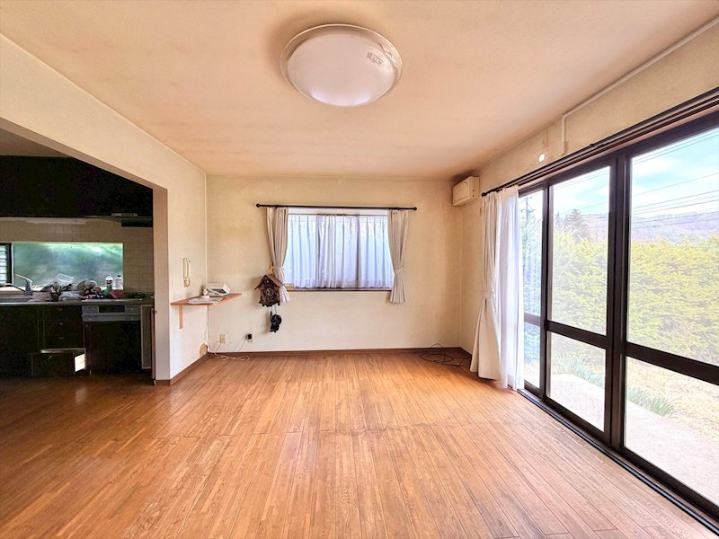 佐久市春日　中古戸建 内観写真（リビング）