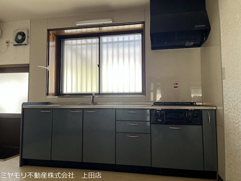 上田市緑が丘1丁目　中古戸建 内観写真（キッチン）