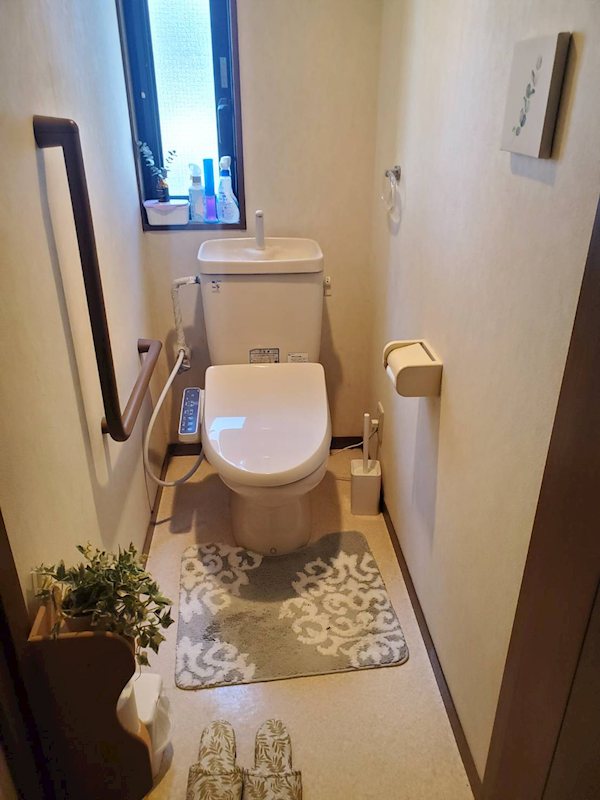 佐久市塚原　中古戸建 内観写真（トイレ）