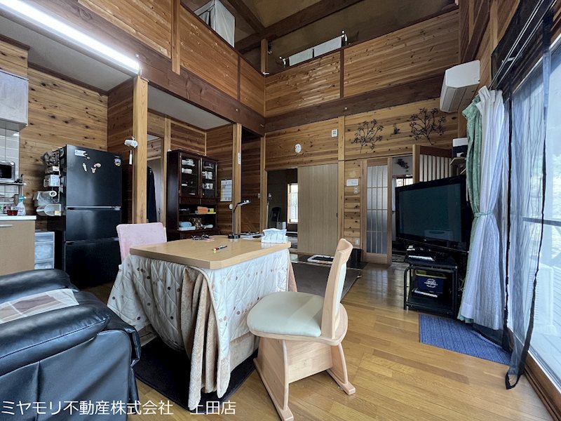 青木村沓掛　中古戸建 内観写真（リビング）