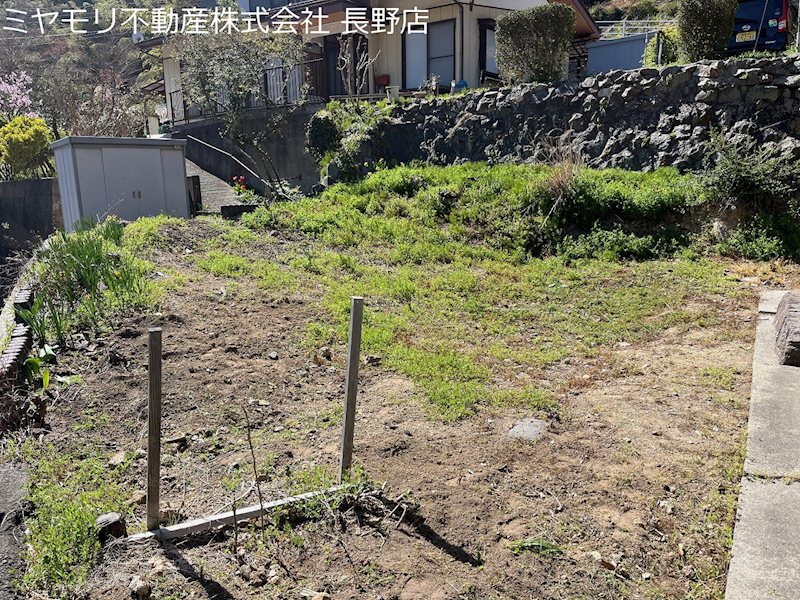 長野県長野市茂菅 現地写真（庭）