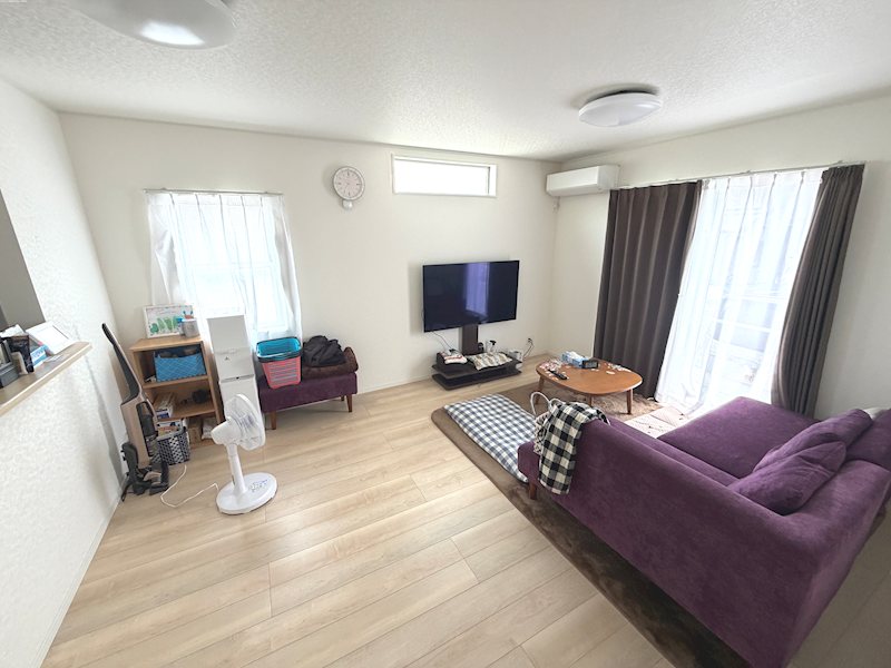 長野県長野市青木島１丁目 内観写真（リビング）