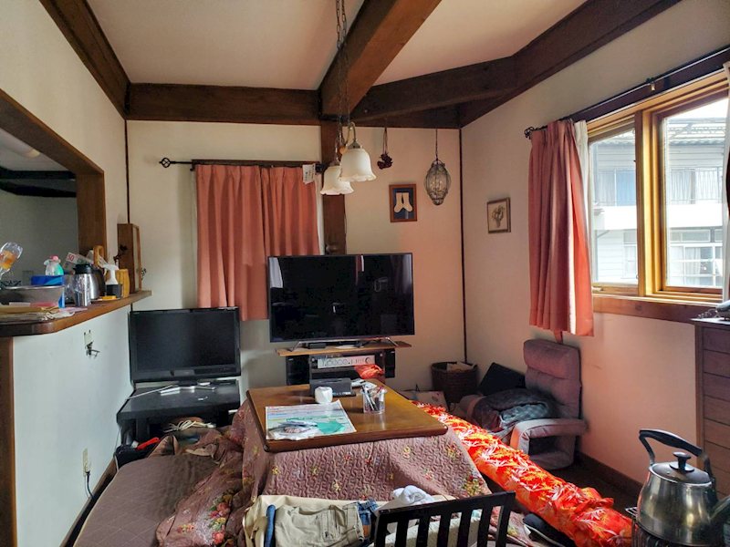 佐久市志賀　中古戸建 内観写真（リビング）
