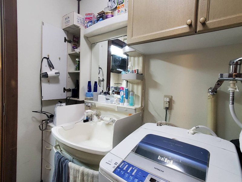 佐久市志賀　中古戸建 内観写真（洗面台・洗面所）