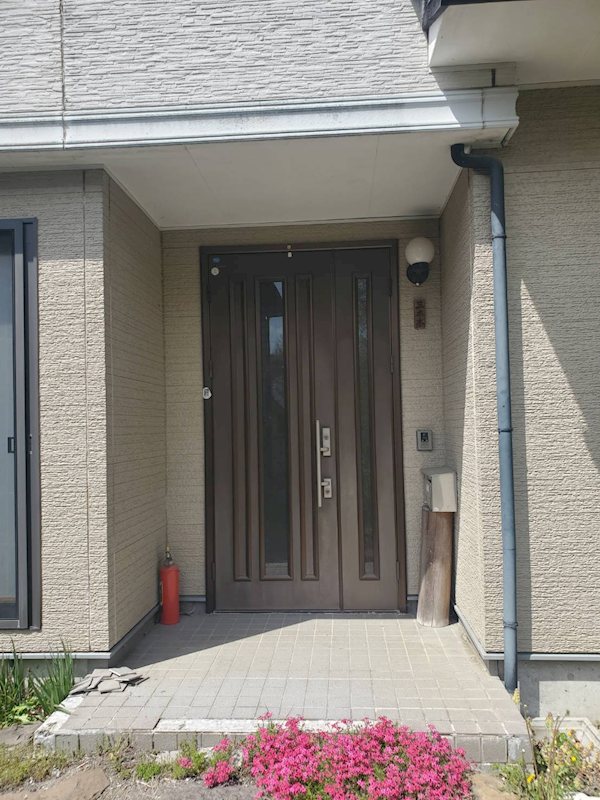 御代田町御代田　中古戸建 現地写真（玄関）