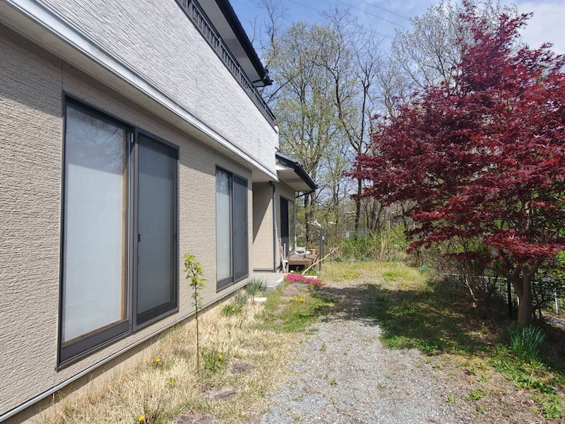 御代田町御代田　中古戸建 現地写真（庭）