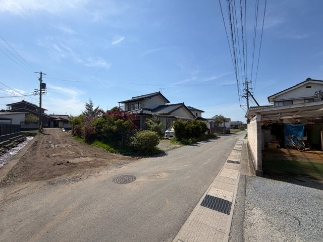 佐久市野沢　中古戸建 現地写真（前面道路含む現地写真）