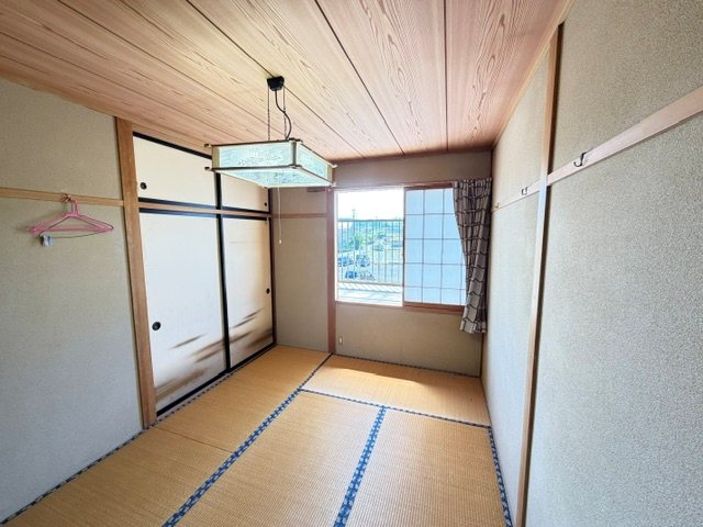 佐久市野沢　中古戸建 内観写真（リビング以外の居室）