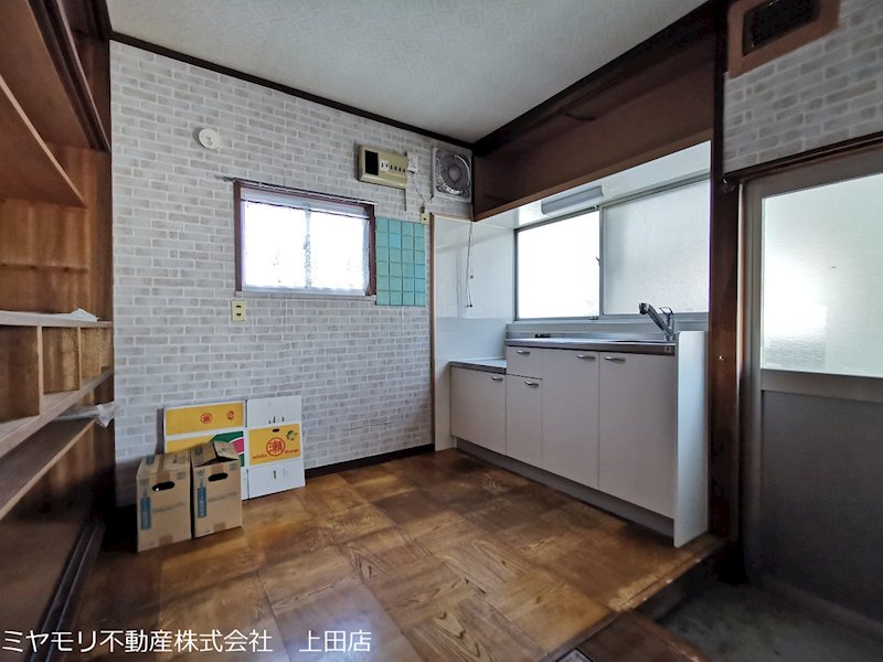 上田市常磐城6丁目　中古戸建 内観写真（キッチン）