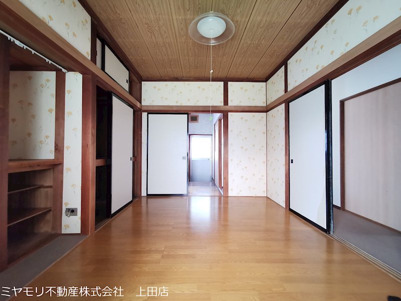 上田市常磐城6丁目　中古戸建 内観写真（リビング）