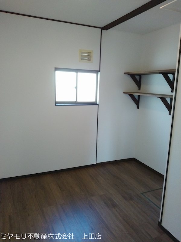 東御市滋野　中古戸建 内観写真（収納）