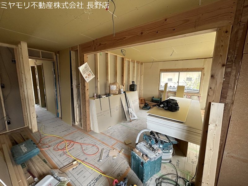 中野市更科　中古戸建 内観写真（リビング）