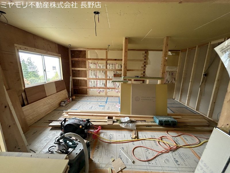 中野市更科　中古戸建 内観写真（リビング）