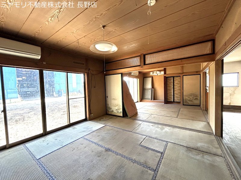 長野県須坂市日滝 内観写真（リビング）
