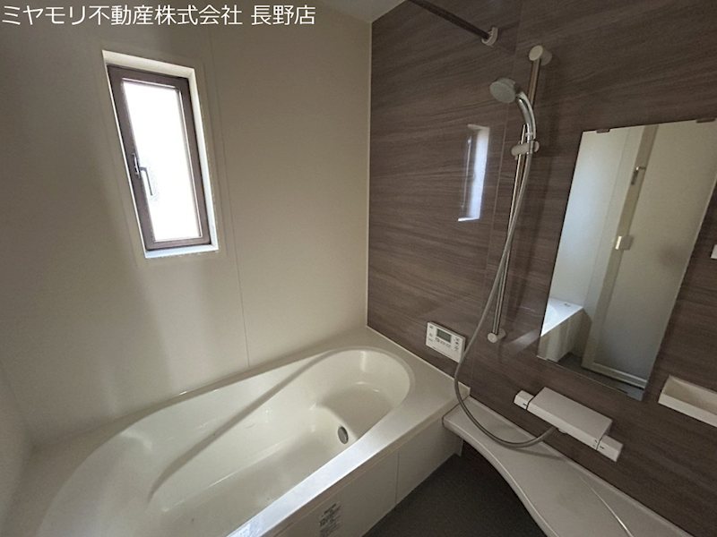 長野県須坂市臥竜６丁目3-8-1 内観写真（浴室）