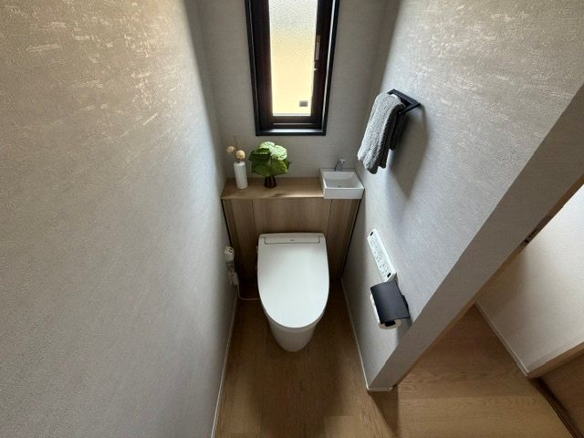 佐久市小田井　中古戸建 内観写真（トイレ）