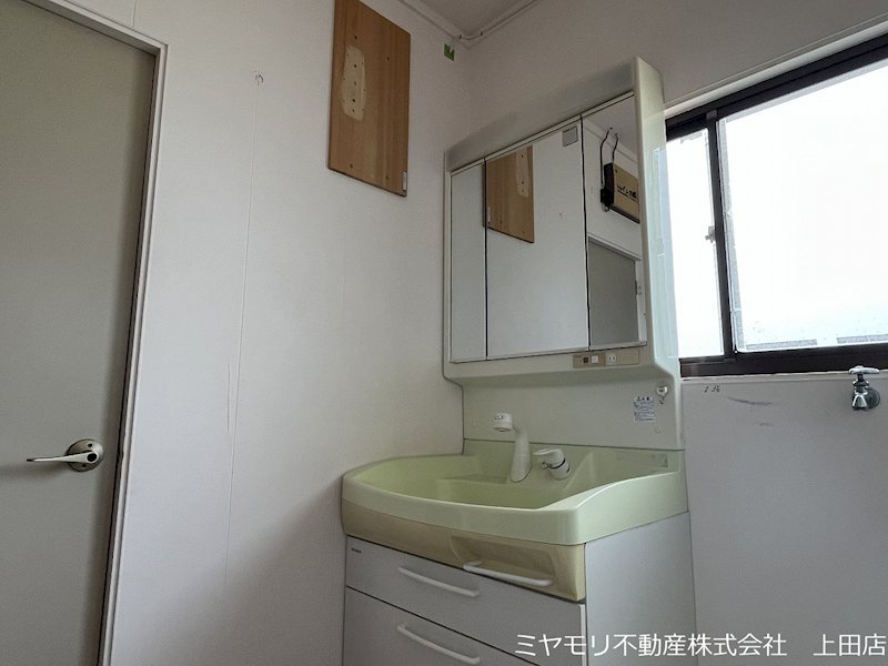 坂城町坂城　中古戸建 内観写真（洗面台・洗面所）