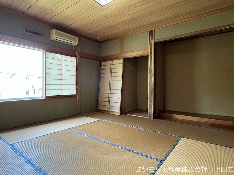 上田市林之郷　中古戸建 内観写真（リビング以外の居室）